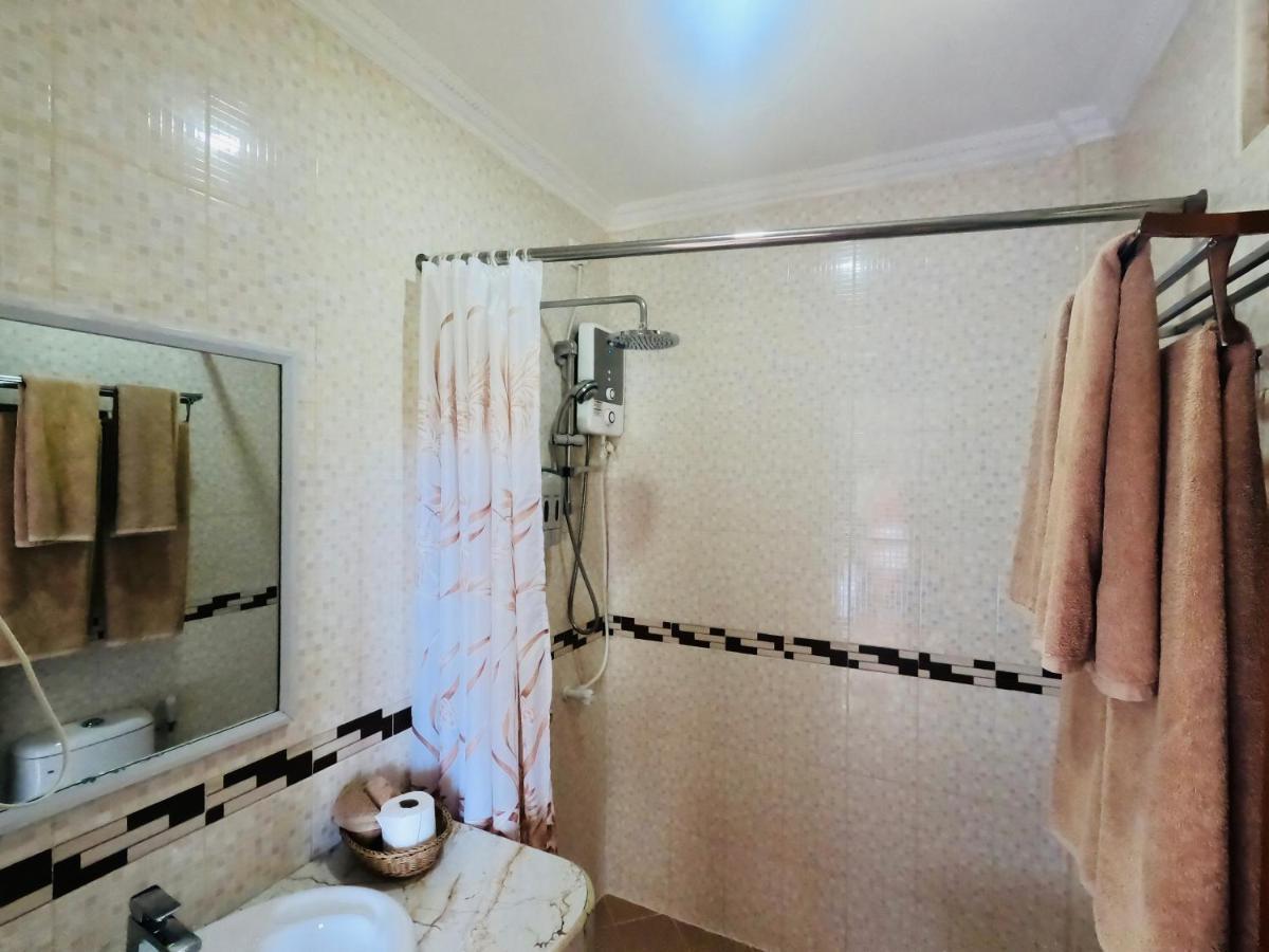 Shamar Guesthouse & Dive Maamigili Buitenkant foto