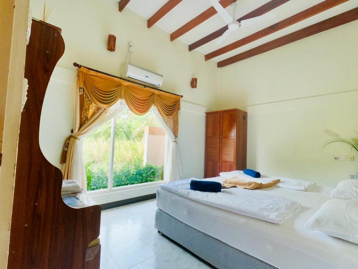 Shamar Guesthouse & Dive Maamigili Buitenkant foto